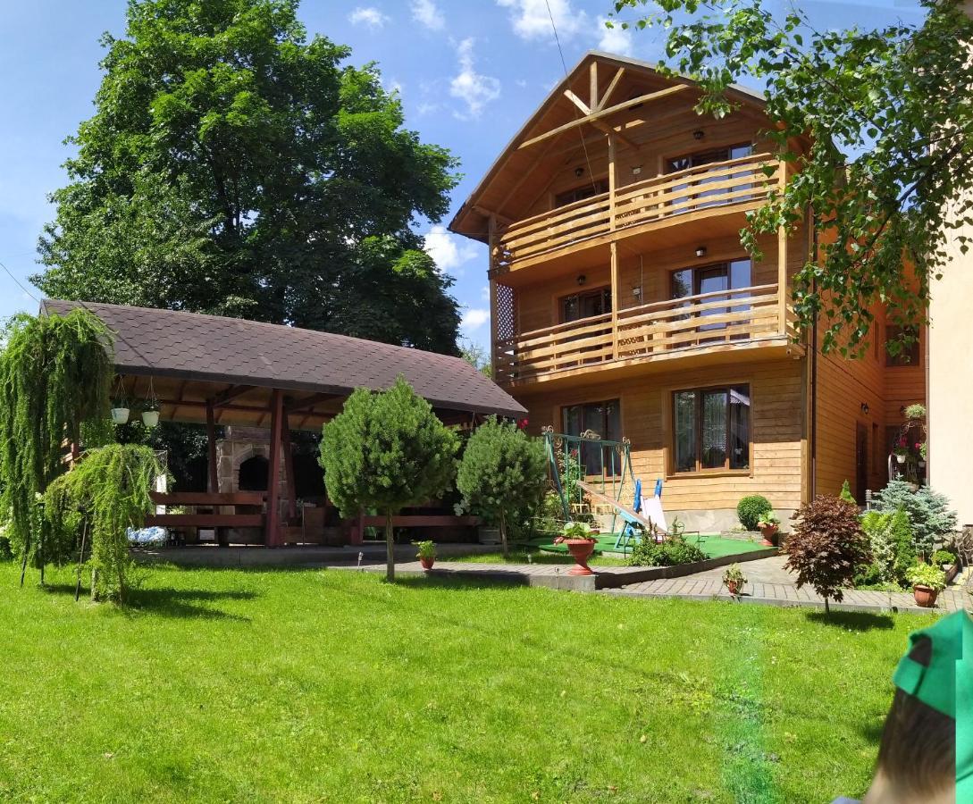 Guest House Shafran Jaremče Exteriér fotografie