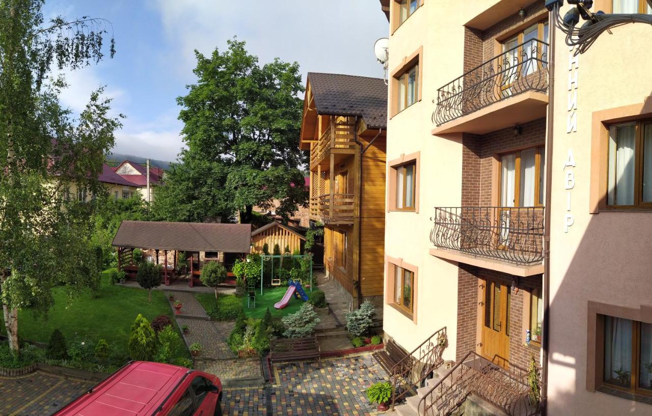 Guest House Shafran Jaremče Exteriér fotografie