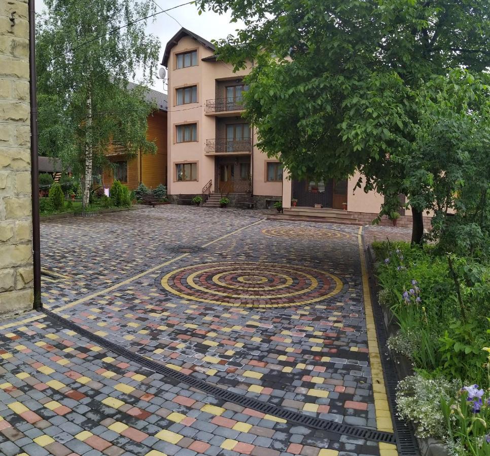 Guest House Shafran Jaremče Exteriér fotografie