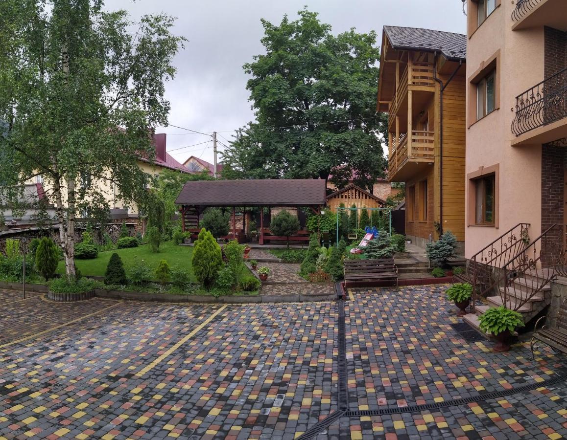 Guest House Shafran Jaremče Exteriér fotografie